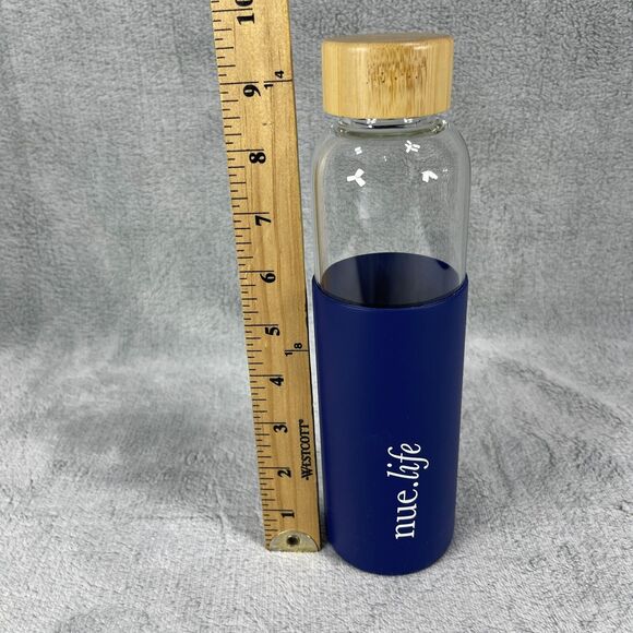 Lot of 2 Nue Life 18 oz Wide Mouth Glass Water Bottle Silicone Sleeve Bamboo Top - Picture 3 of 4